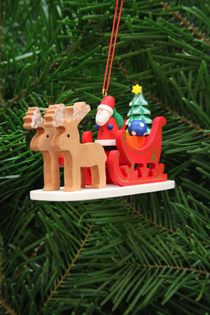 Baumbehang Weihnachtsmann im Rentierschlitten