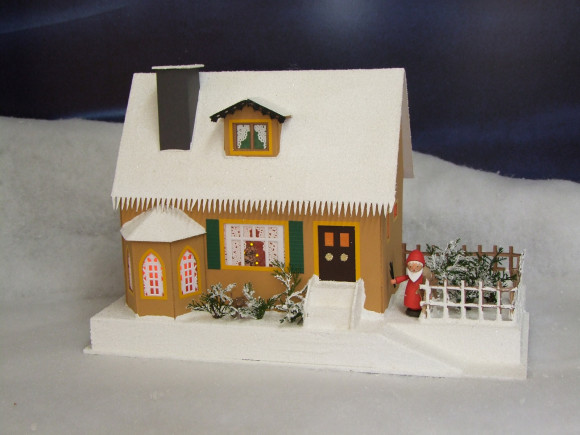 Lichterhaus Haus mit Weihnachtsstube