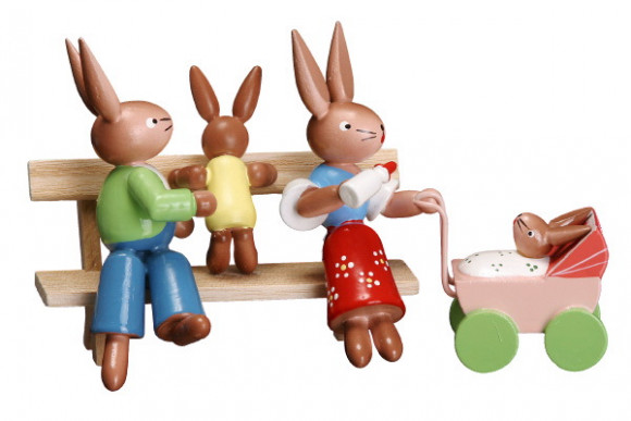 Hasenbank mit Kinderwagen