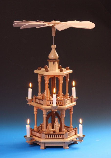 Pyramide 2-stöckig Christi Geburt