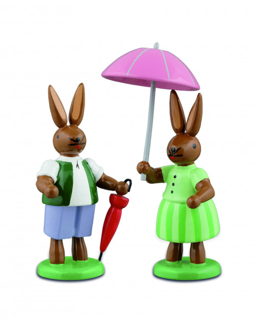 Hasenpaar mit Schirm