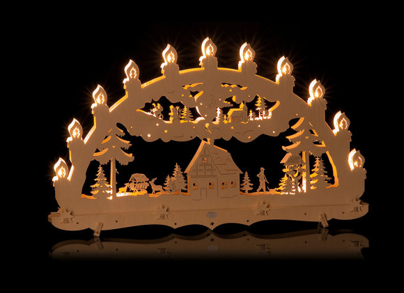 Lichterbogen mit Waldhaus