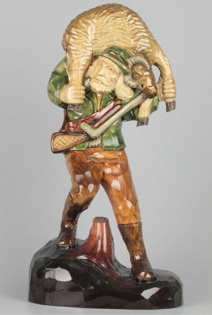 Geschnitzter Jäger mit Steinbock farbig, 42 cm