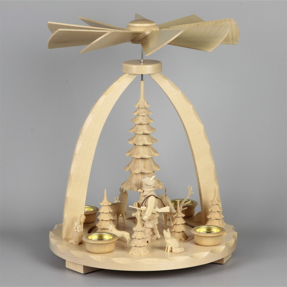Geschnitzte Teelichtpyramide Förster, groß