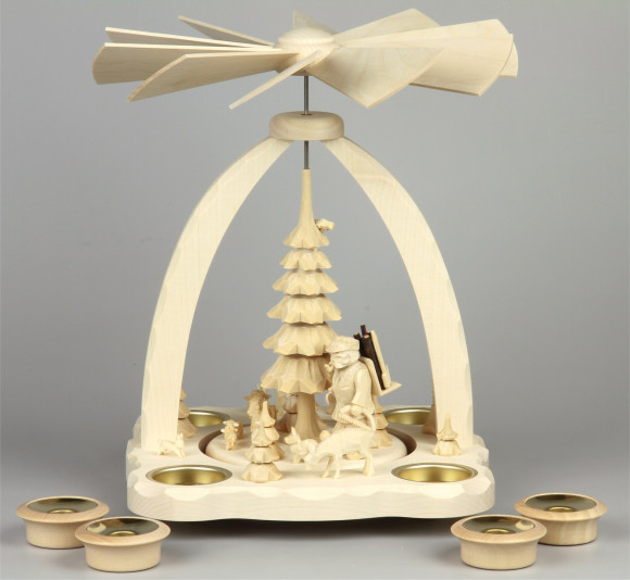 Geschnitzte Teelichtpyramide Holzmannl natur - 27 cm