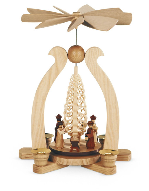 Bogenpyramide mit Spanbaum Christi Geburt
