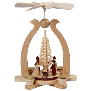 Bogenpyramide mit Spanbaum Christi Geburt