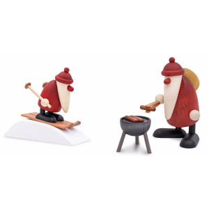 Weihnachtsmann am Bratwurstgrill + Miniatur Weihnachtsmann auf Ski