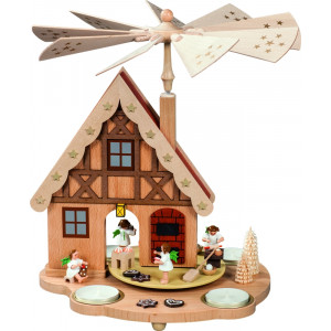 Teelichtpyramide Haus Engelbäckerei