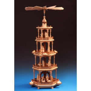 Pyramide 4-stöckig Christi Geburt