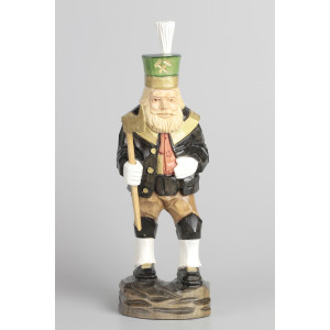 Geschnitzter Bergmann, farbig bemalt, Haar natur, Hut grün, 25 cm