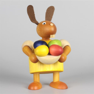 Hase mit Pinsel und Osternest, gelb, 11 cm
