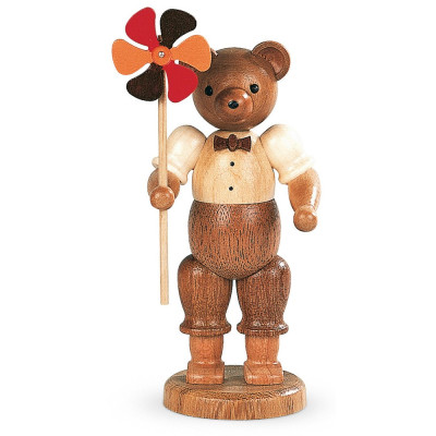 Bär mit Windrad
