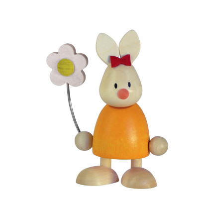 Osterhase Kaninchen Emma mit Blume