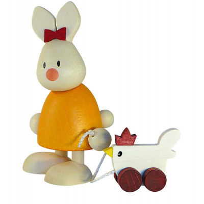 Osterhase Kaninchen Emma mit Huhn