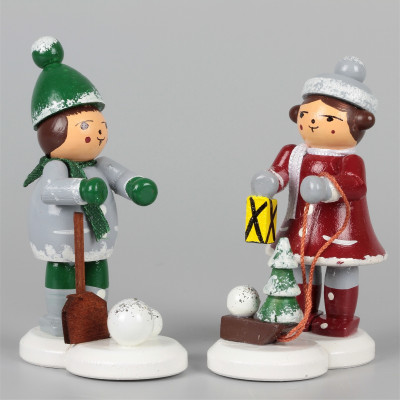 Dekofiguren Schneekinder Winterkinder Junge und Mädchen