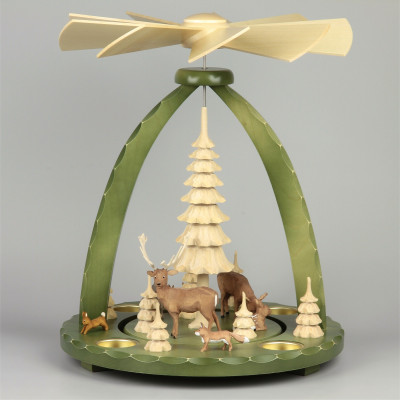 Geschnitzte Teelichtpyramide Hirschfamilie grün - 37 cm