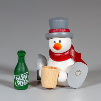Schneemann Otto mit Glühwein