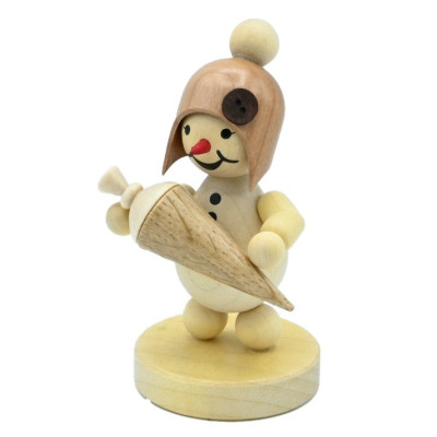 Schneemädchen mit Zuckertüte