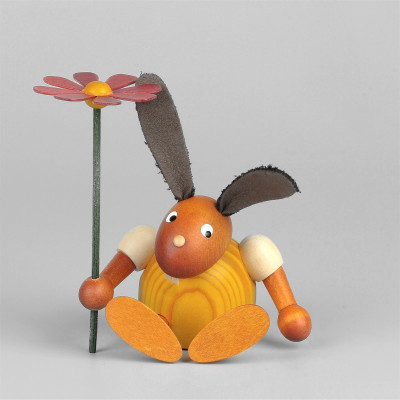 Hase mit Blume, sitzend, gelb, 7 cm