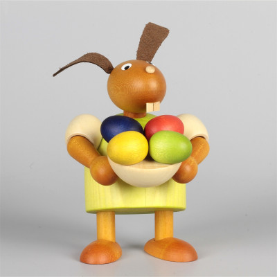 Hase mit Pinsel und Osternest, grün, 11 cm