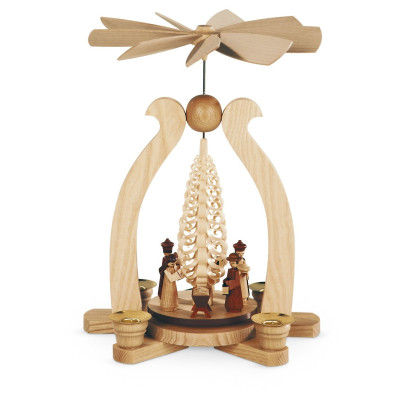 Bogenpyramide mit Spanbaum Christi Geburt