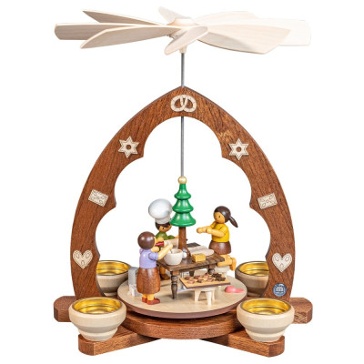 Pyramide Weihnachtsbäckerei Spitzbogen